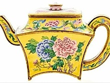 Старинный чайник продали в Великобритании за $500 тысяч