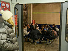 В Киеве протекает станция метро "Академическая" на красной ветке