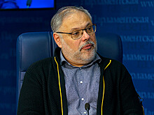 Хазин рассказал, что будет с курсом доллара и евро