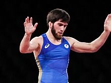 Борцы-вольники Угуев и Магомедов завоевали золото Кубка Ивана Ярыгина