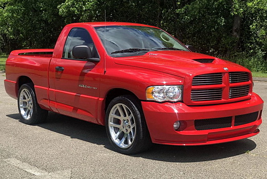 Редкий пикап Dodge Ram с 8,3-литровым мотором V10 продают на аукционе