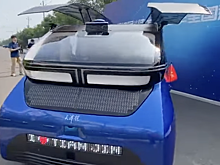 В Китае создали беспилотный автомобиль, который ездит лишь на солнечной энергии
