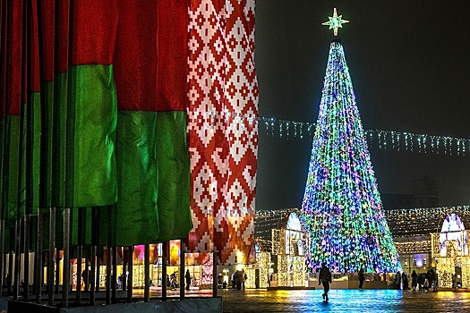 Новогодняя елка в Минске собирает ребят Союзного государства