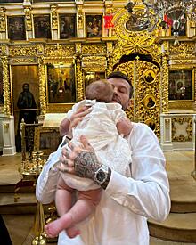 Федор Смолов и Карина Истомина крестили дочь: фото