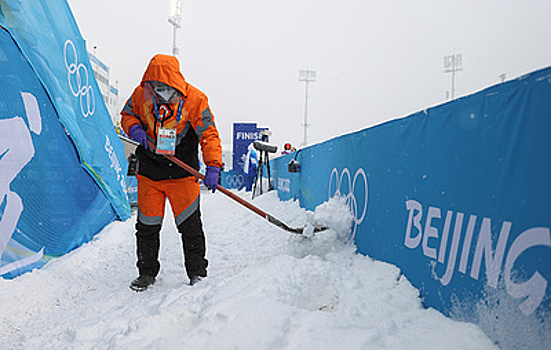 Олимпийский Пекин впервые с начала Игр накрыло сильным снегопадом