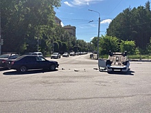 Полиция объяснила аварию с перевернувшейся на мосту в Рязани «вестой»