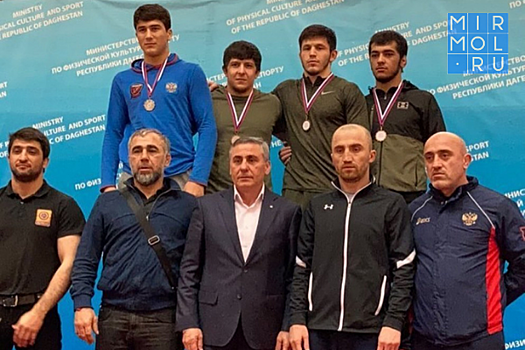 В Каспийске прошло первенство Дагестана по вольной борьбе