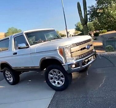 Альтернативная версия нового Ford Bronco представляет собой смесь модели 80-х годов с деталями от F350 Super Duty
