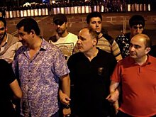 Митингующие в Ереване начали расходиться по домам