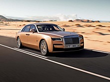 Компания Rolls-Royce представила двухцветный Rolls-Royce Ghost в Дубае