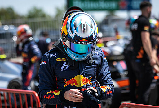 Юниоры Red Bull заняли три первых места в квалификации Ф2 в Баку
