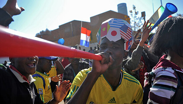 Власти ЮАР отвергли допущение нарушений при проведении ЧМ по футболу