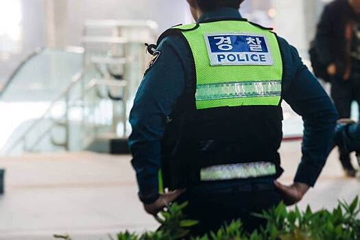 В Сеуле неизвестный в больничной рубашке устроил резню в супермаркете