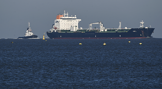 Во Франции заявили о бессмысленности покупки нефти у Индии