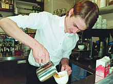 Выросший в Тайге алтайский Маугли осваивает столичный бизнес: «надо варить кофе»