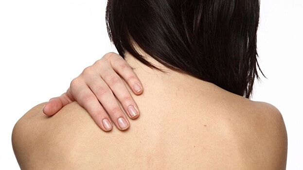 Нейрохирург перечислил эффективные способы борьбы с болью в спине