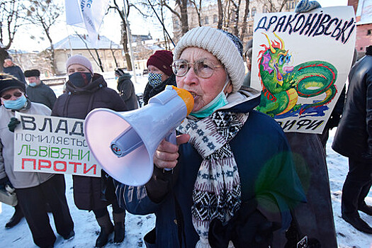 Украина просит МВФ смягчить условия по кредитному договору