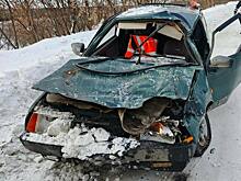 В ДТП с грузовиком в Юрье пострадали два человека