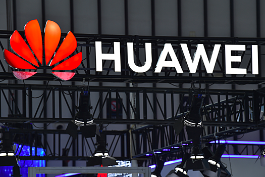 Bloomberg рассказал, как Huawei пытается обойти санкции США