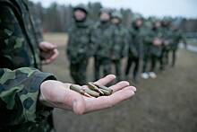 Украинских школьников призвали вернуться и встать на воинский учет