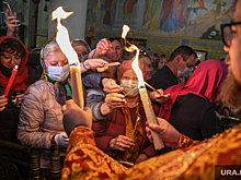 В ЯНАО доставили Благодатный огонь из Иерусалима