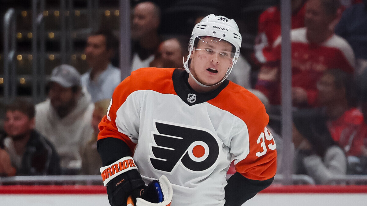 Мичков не вернулся в Филадельфию после того, как Токетт отказался пустить его в самолет. Нападающего видели в Чикаго в ожидании ночного рейса в Дубай (Эван Аткинс)