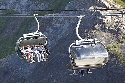 На горном курорте Сочи произошла массовая драка в очереди на канатную дорогу