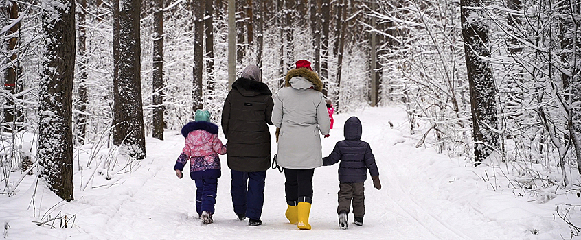 Поддерживать семьи с детьми будут в России для предотвращения демографического «провала»