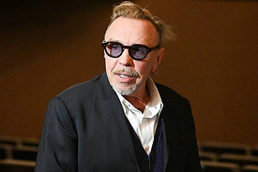 Сукачев вспомнил анекдот о Пугачевой