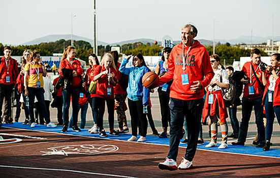 Международная федерация баскетбола избрала Тараканова в Зал славы