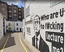 «Крутые русские!» Уличный художник раскрыл смысл граффити с Лавровым в Лондоне