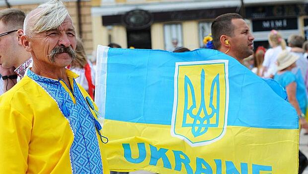 «Вы нам очень нужны»: Украина пытается вернуть граждан