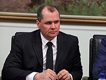 Экономический министр Смольников рассматривает предложение новой работы
