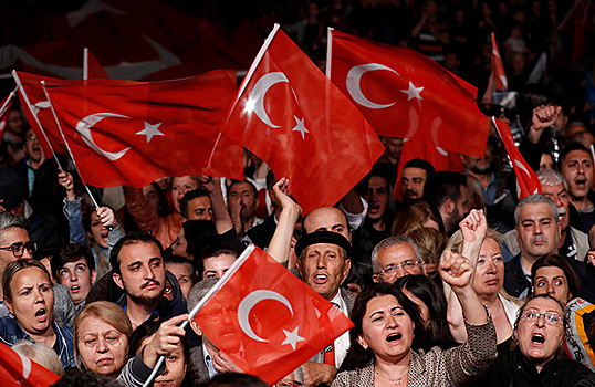Население Стамбула мобилизуется для повторного голосования на выборах мэра
