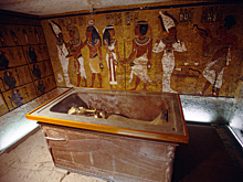 Археологи: за гробницей Тутанхамона спрятана погребальная комната Нефертити