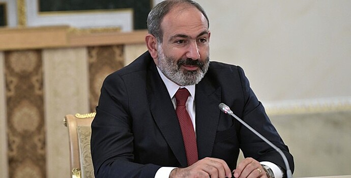 Пашинян объявил о параличе институтов власти в Армении