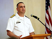 Командующего ВМС Украины Неижпапу объявили в международный розыск