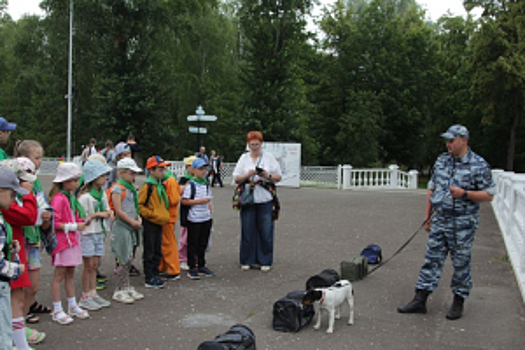 В преддверии Международного дня борьбы с наркоманией полицейские и общественники Мордовии провели культурно-массовое мероприятие «Я выбираю жизнь!» для детей из пришкольных лагерей
