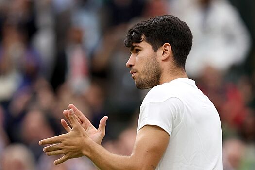 «Ты первый». Алькарас уступил Джоковичу дорогу на корт перед финалом Уимблдона