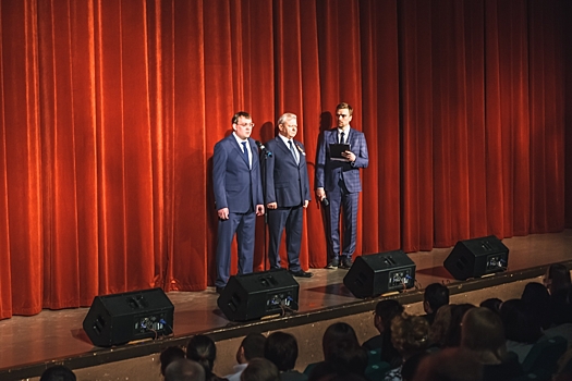 Дмитрий Краснов поздравил ветеранов Арзамаса с Днем Победы