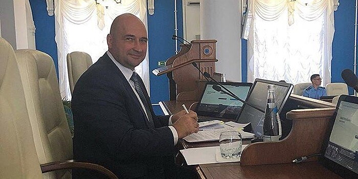 Испугался вопросов? Спикер парламента Севастополя отменил пресс-конференцию