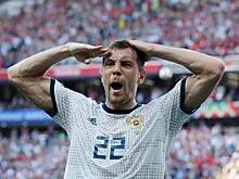 Кинокритик: Батлер — не просто полуголый мужик. Может, Дзюба видит в нём своё альтер эго