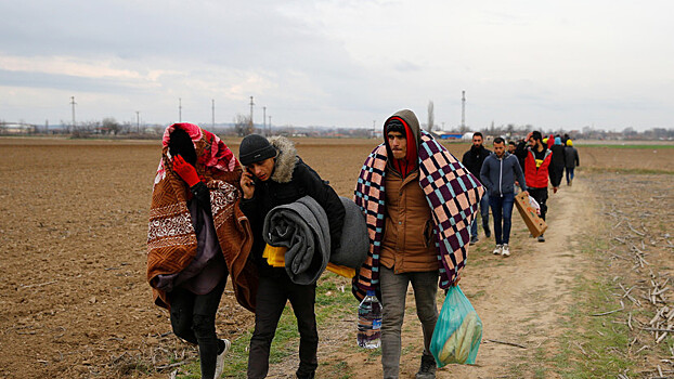 Более 142 тысяч беженцев пересекли границу с Грецией