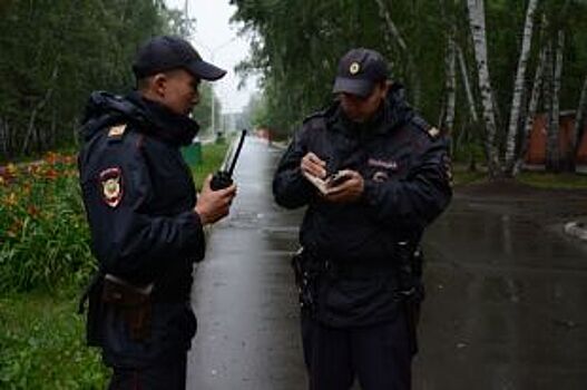 В Топках полицейские вернули домой сбежавшего подростка