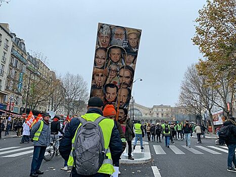 Пробки под Парижем достигли 350 км из-за забастовок