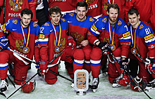 Сборная России по хоккею прилетела в Москву