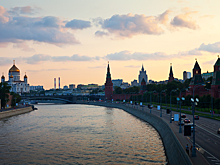 «Приравнена к спортивному костюму»: в Москве с бойца СВО потребовали двойной депозит в баре из-за военной формы с наградами
