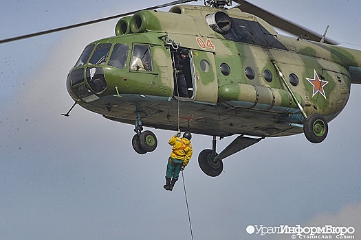После протестов сотрудникам Уральской авиабазы выдали снаряжение для тушения пожаров