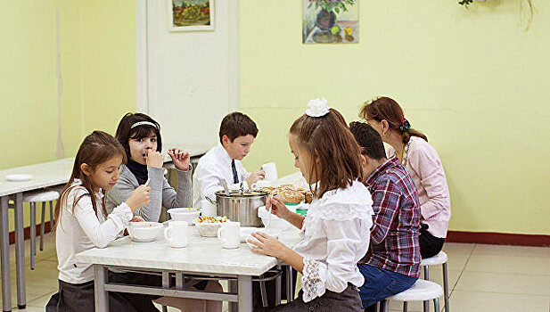 Родители оставили московских школьников без сладкого