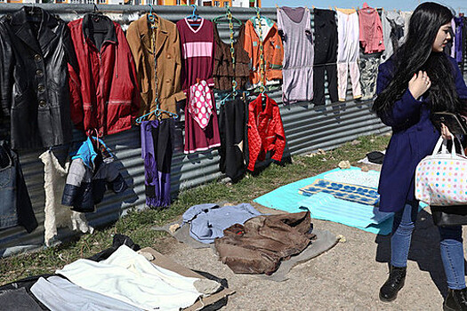 Жизнь в чужой шкуре: в России скупают секонд-хенд